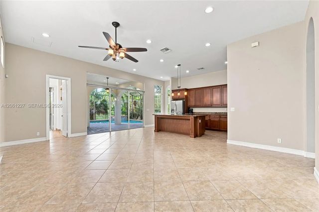 5 of 50 - 10726 Nw 80th Circle, Parkland, FL