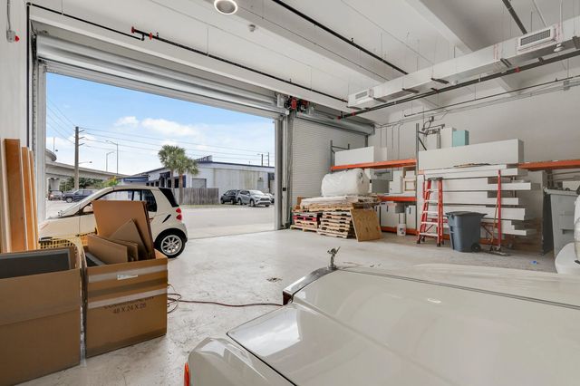 4 of 15 - 2725 Hillsboro Road, West Palm Beach, FL