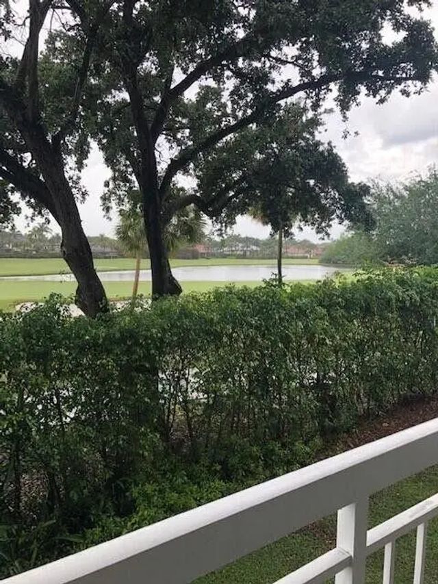 3 of 10 - 2811 Village Boulevard #202, West Palm Beach, FL
