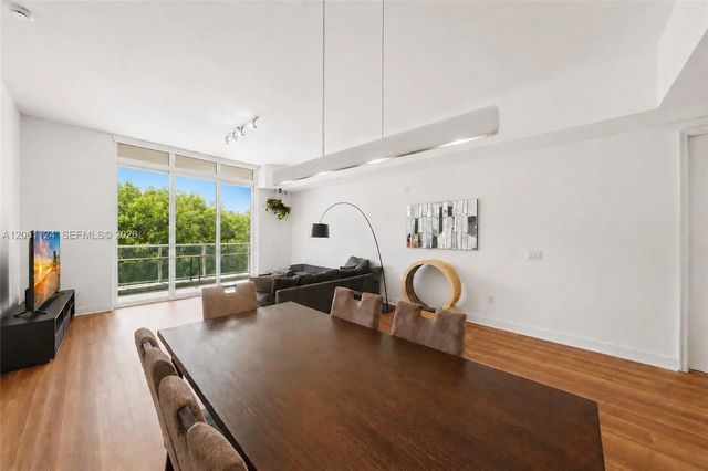 4 of 42 - 15051 Royal Oaks Lane #102, North Miami, FL