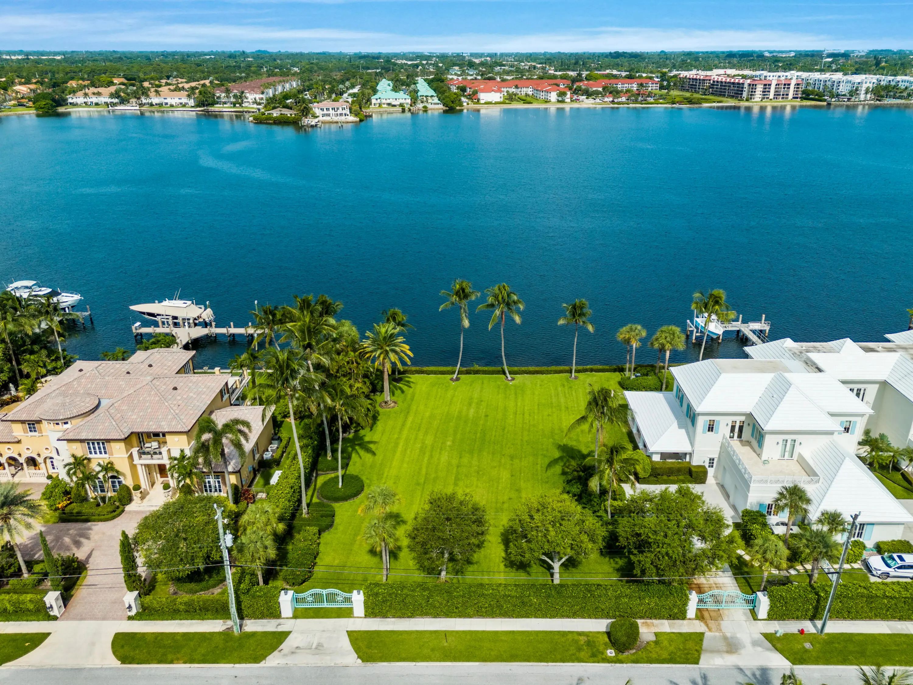 1285 Lands End Road, Manalapan