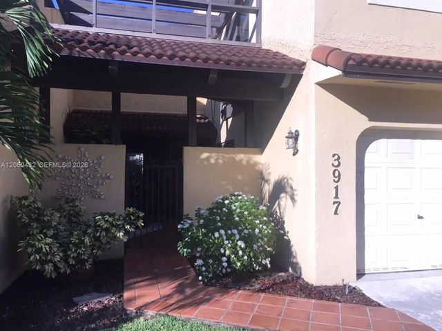 3917 Adra Avenue #e-46a, Doral