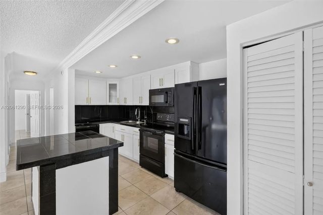 4544 Nw 79th Avenue #1h, Doral