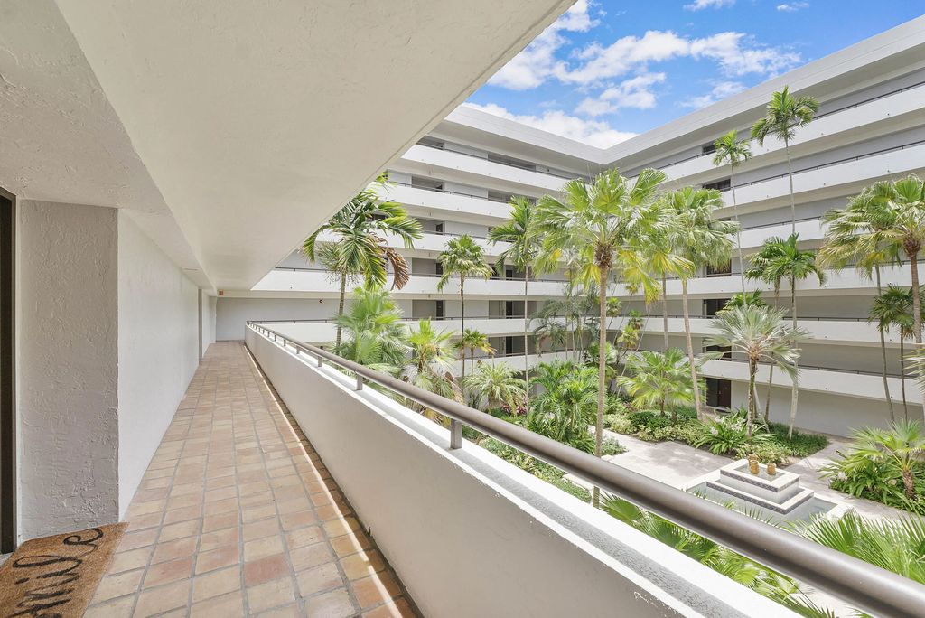 23200 Camino Del Mar #302, Boca Raton