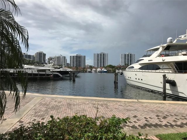 3601 Ne 207th Street, Aventura
