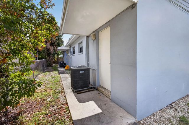 5 of 29 - 3640 Avenue J, West Palm Beach, FL