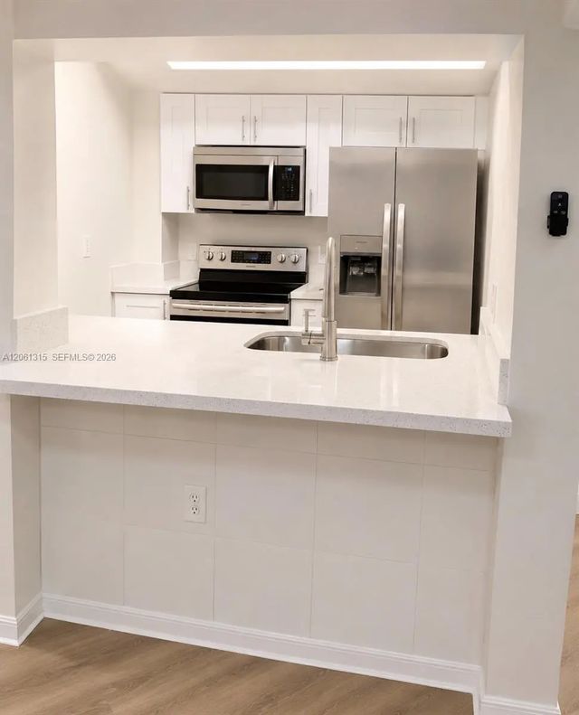 4 of 12 - 102 Sw 6th Avenue #507, Miami, FL