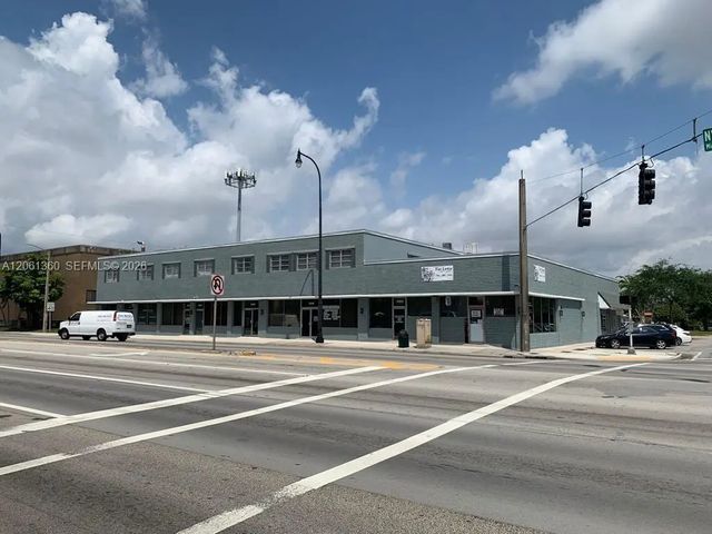 5245 Nw 36th Street #205, Miami Springs