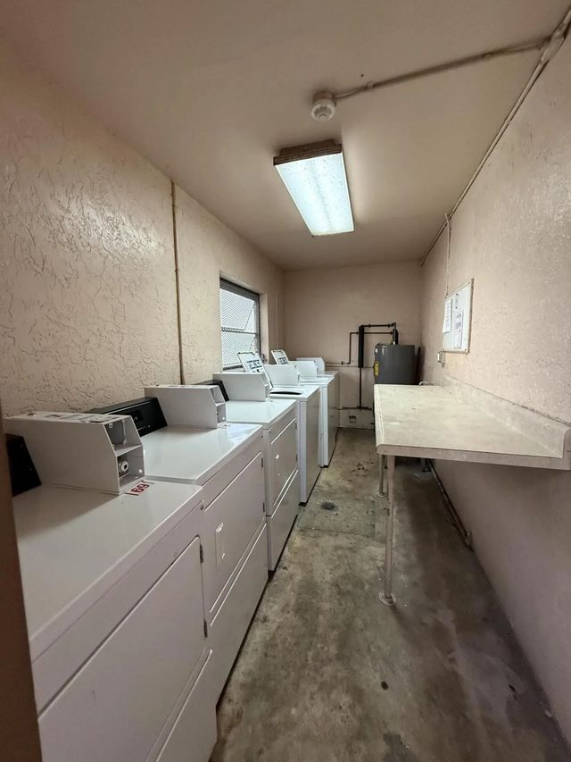 4 of 9 - 426 Lakeside Drive #249, Margate, FL
