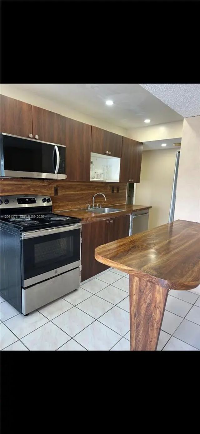 5 of 22 - 9340 W Flagler Street #104b, Miami, FL