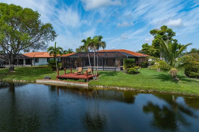 2 of 45 - 424 Sailboat Circle, Weston, FL