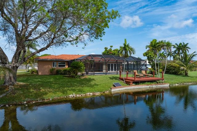 3 of 45 - 424 Sailboat Circle, Weston, FL