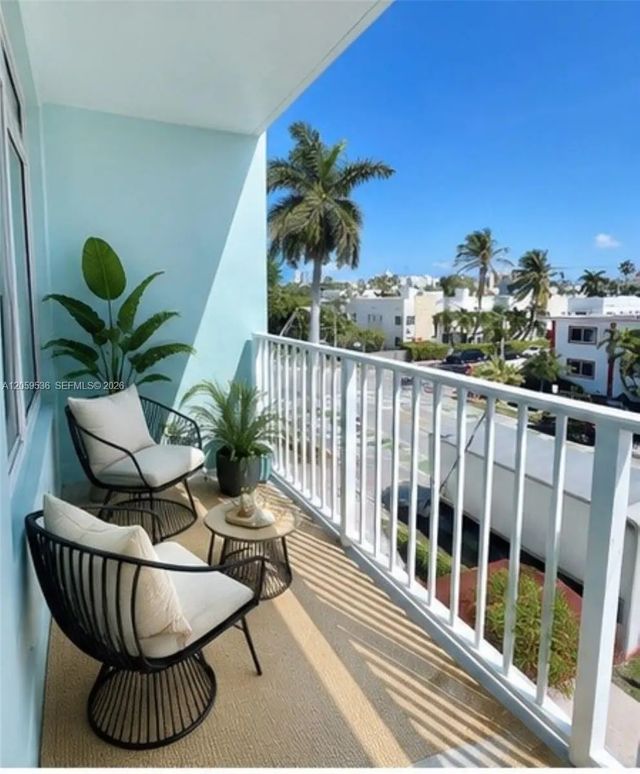 2 of 9 - 1150 Euclid Avenue #306, Miami Beach, FL