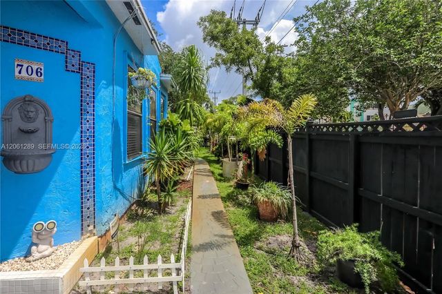 3 of 40 - 706 S 19th Avenue, Hollywood, FL