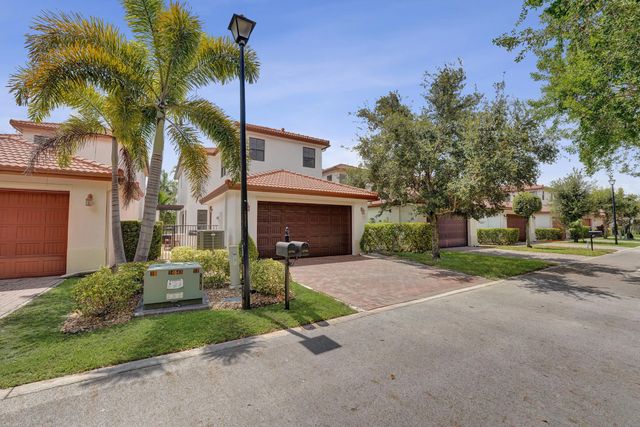3760 Nw 84th Way, Cooper City