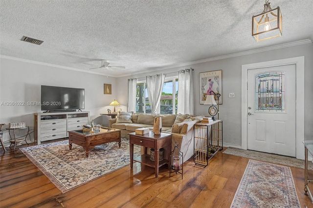 3 of 37 - 7460 Nw 13th Street, Plantation, FL