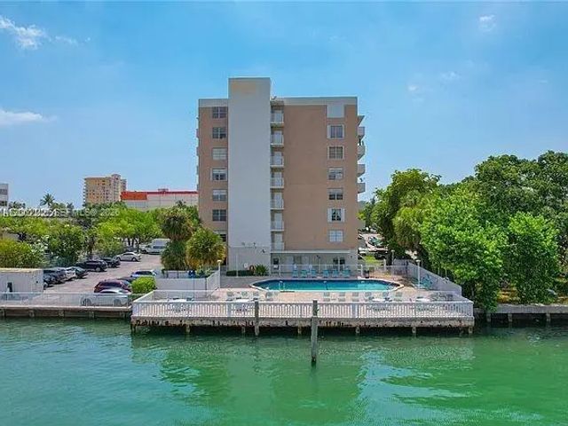 3 of 25 - 1455 N Treasure Drive #ph-h, North Bay Village, FL