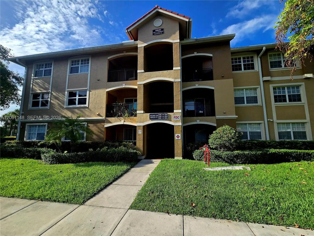 11600 Sw 2nd Street #18104, Pembroke Pines