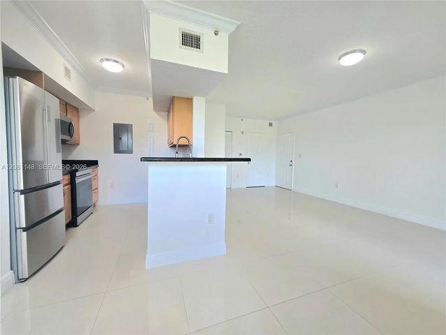 4 of 26 - 11600 Sw 2nd Street #18104, Pembroke Pines, FL