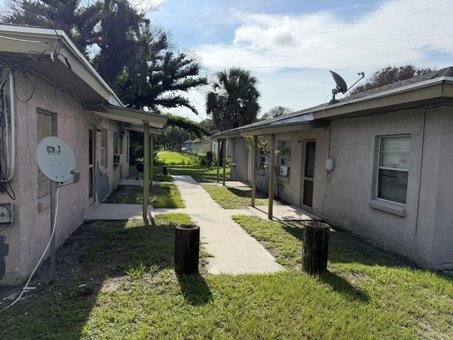 436 N 15th Street, Fort Pierce