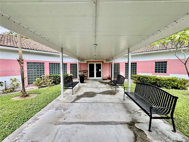 2 of 15 - 778 W Palm Drive, Florida City, FL