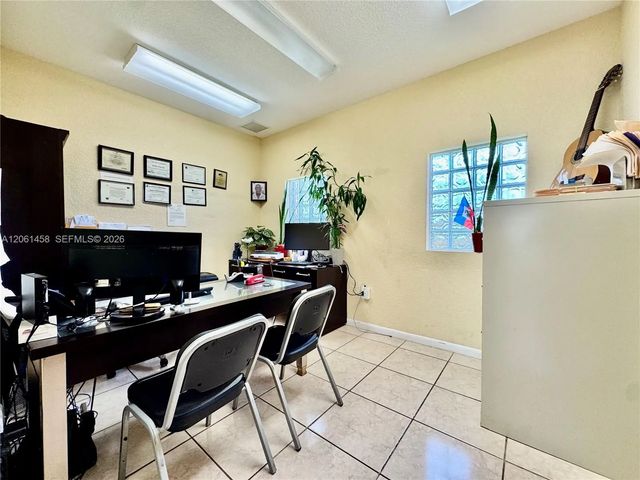 5 of 15 - 778 W Palm Drive, Florida City, FL