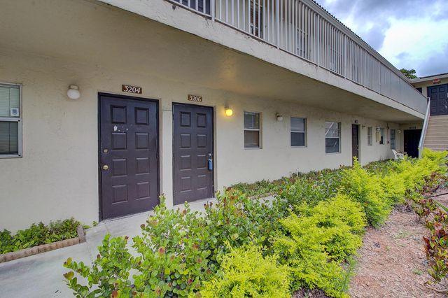 3206 Sw Coral Ridge Drive #3206, Coral Springs