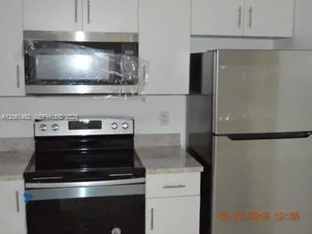2 of 9 - 5625 W 20th Avenue #113, Hialeah, FL