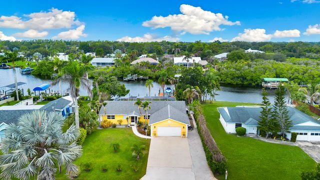 2 of 52 - 622 Sw Pine Tree Lane, Palm City, FL