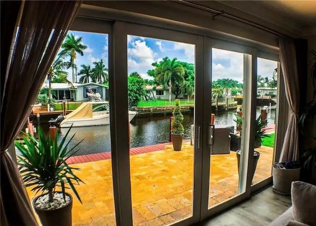 5 of 40 - 361 Se 9th Court, Pompano Beach, FL