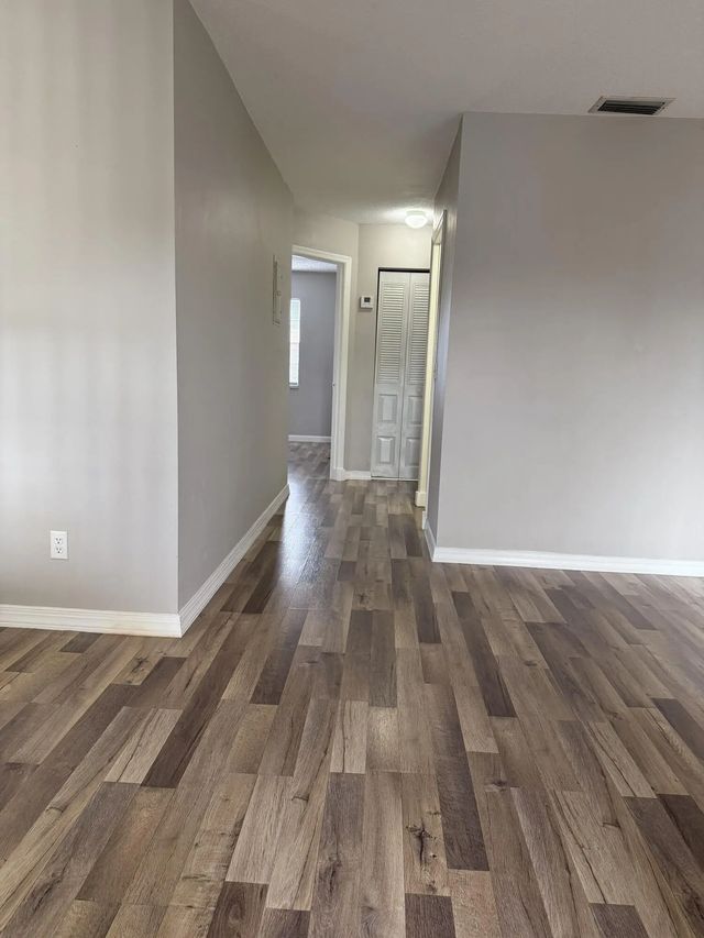 3 of 8 - 1409 Lake Avenue #6, Lake Worth Beach, FL