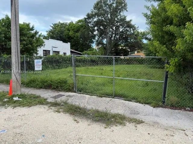 4 of 8 - 1036 Nw 31st Street, Miami, FL