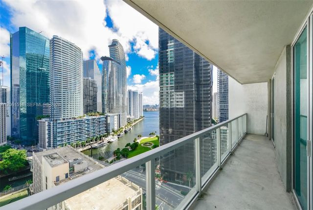 500 Brickell Avenue #2407, Miami