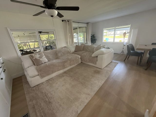 4 of 12 - 4393 Kings Row, Boynton Beach, FL