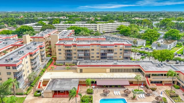 410 Nw 68th Avenue #301, Plantation