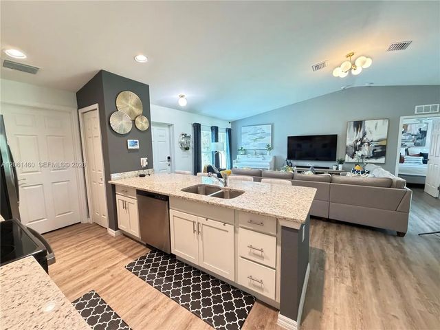 5 of 32 - 3006 Base Court, LaBelle, FL