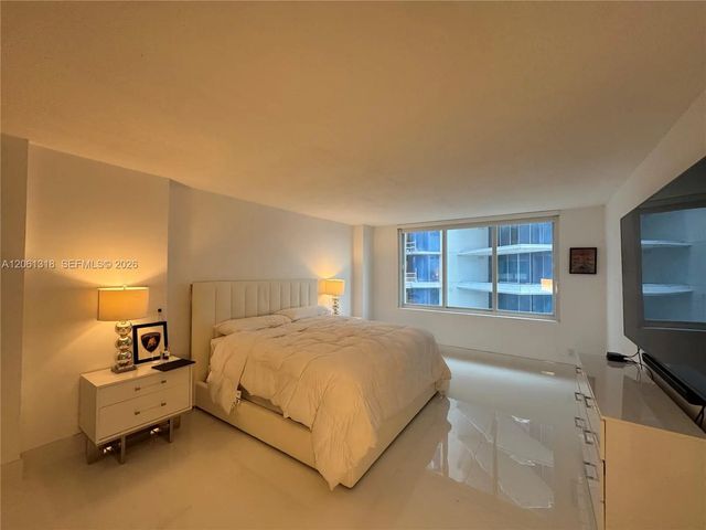 4 of 10 - 5401 Collins Avenue #334, Miami Beach, FL