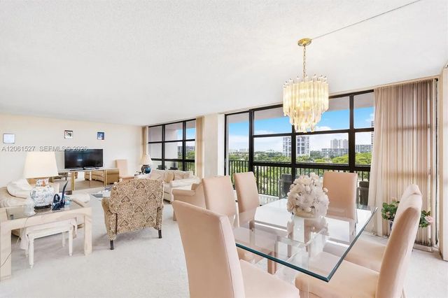 4 of 40 - 600 Parkview Drive #709, Hallandale Beach, FL