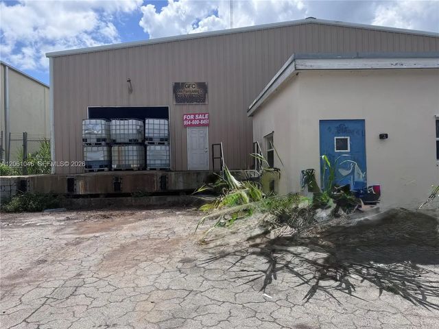 2 of 8 - 909 Nw 13th Street, Belle Glade, FL