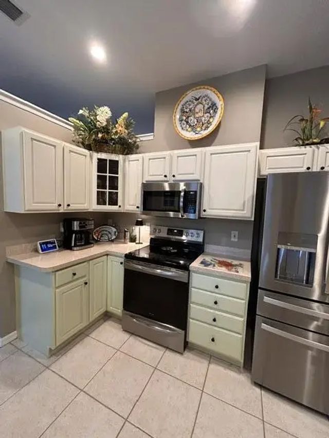 5 of 38 - 2062 Se Harding Street, Port St. Lucie, FL