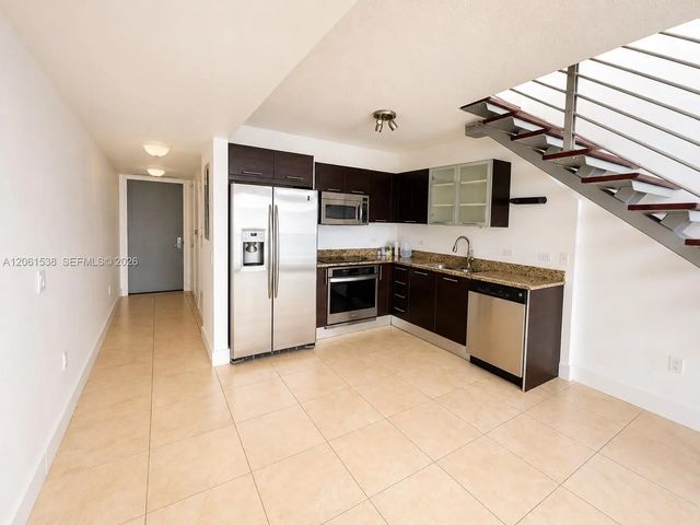 4 of 16 - 41 Se 5th Street #1415, Miami, FL