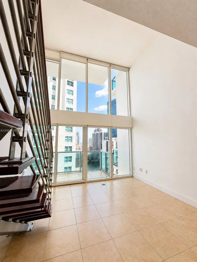 5 of 16 - 41 Se 5th Street #1415, Miami, FL
