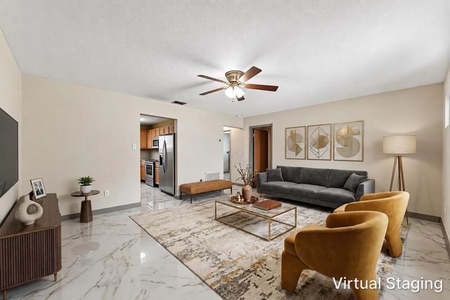 4 of 23 - 2011 Sw 99th Terrace, Miramar, FL