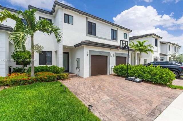 2 of 41 - 13648 Sw 157th Court #13648, Miami, FL
