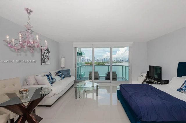 3 of 22 - 1000 West Avenue #1220, Miami Beach, FL