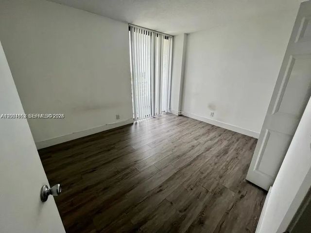 4 of 20 - 3300 Ne 192nd Street #906, Aventura, FL