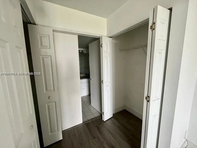 5 of 20 - 3300 Ne 192nd Street #906, Aventura, FL