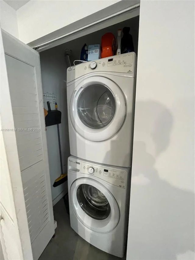 2 of 20 - 151 Se 1st Street #3404, Miami, FL