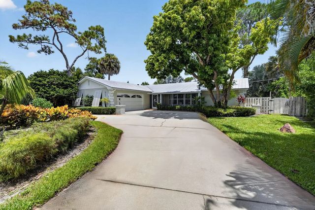 8797 Se Sharon Street, Hobe Sound