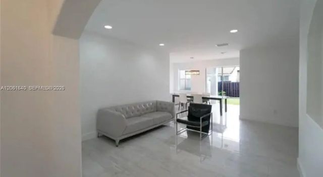 5 of 39 - 11022 Nw 48th Lane, Doral, FL